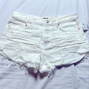 FREE  PEOPLE WOMEN WHITE  SHORTS JEANS SIZE 28 NEW
